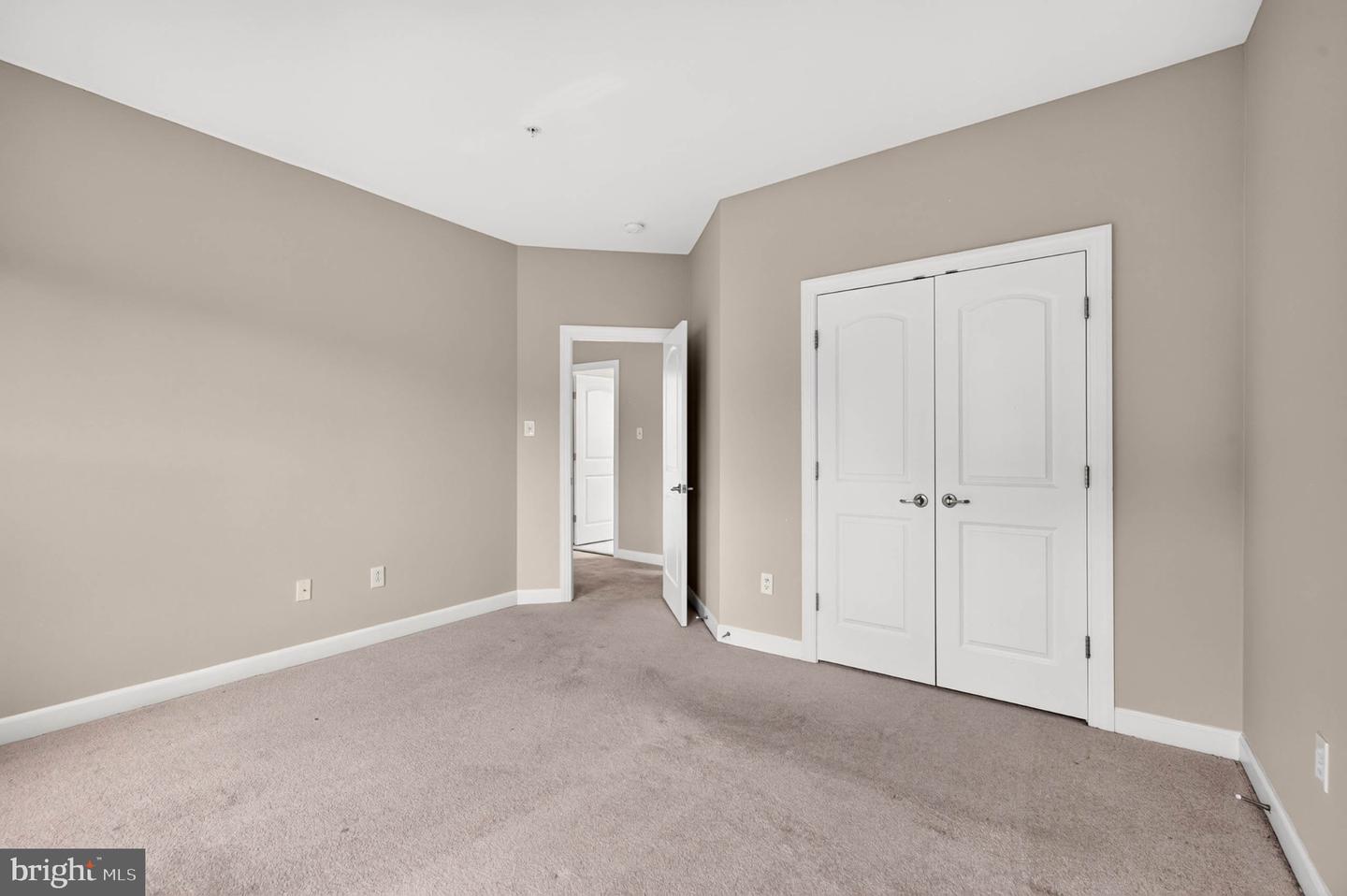15503 Sir Edwards Dr Property Photo 48