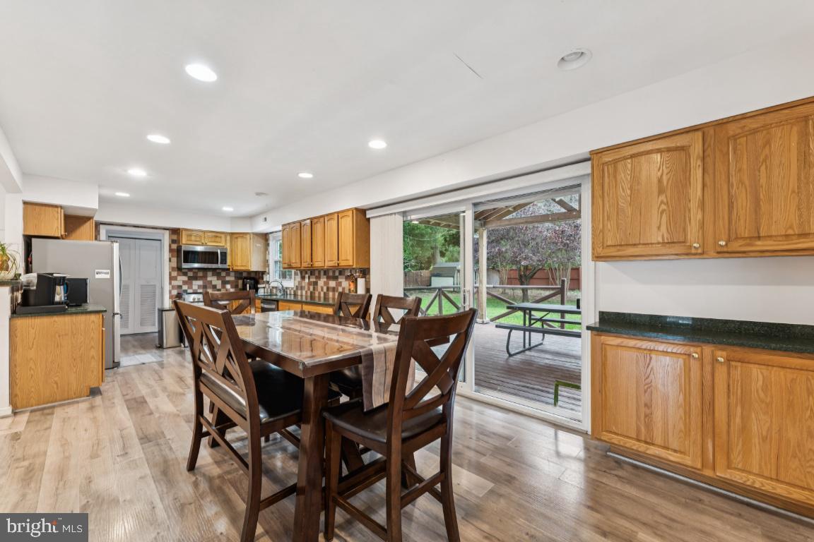 12021 Twin Cedar Ln Property Photo 7