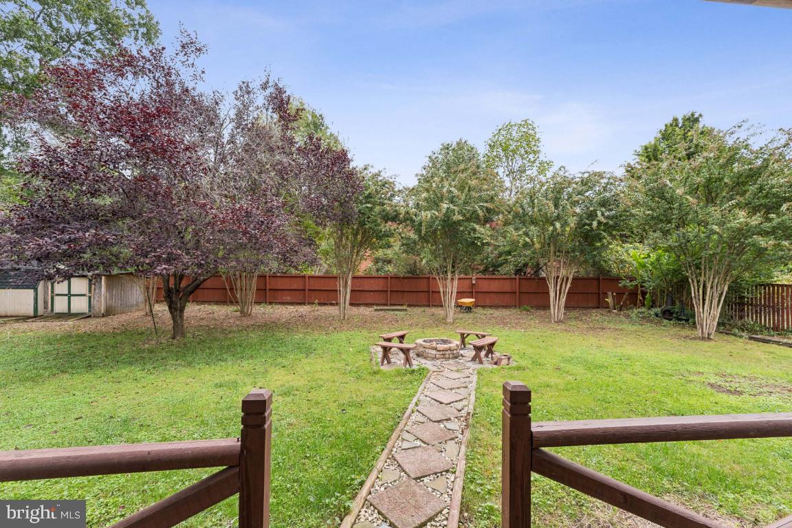 12021 Twin Cedar Ln Property Photo 23