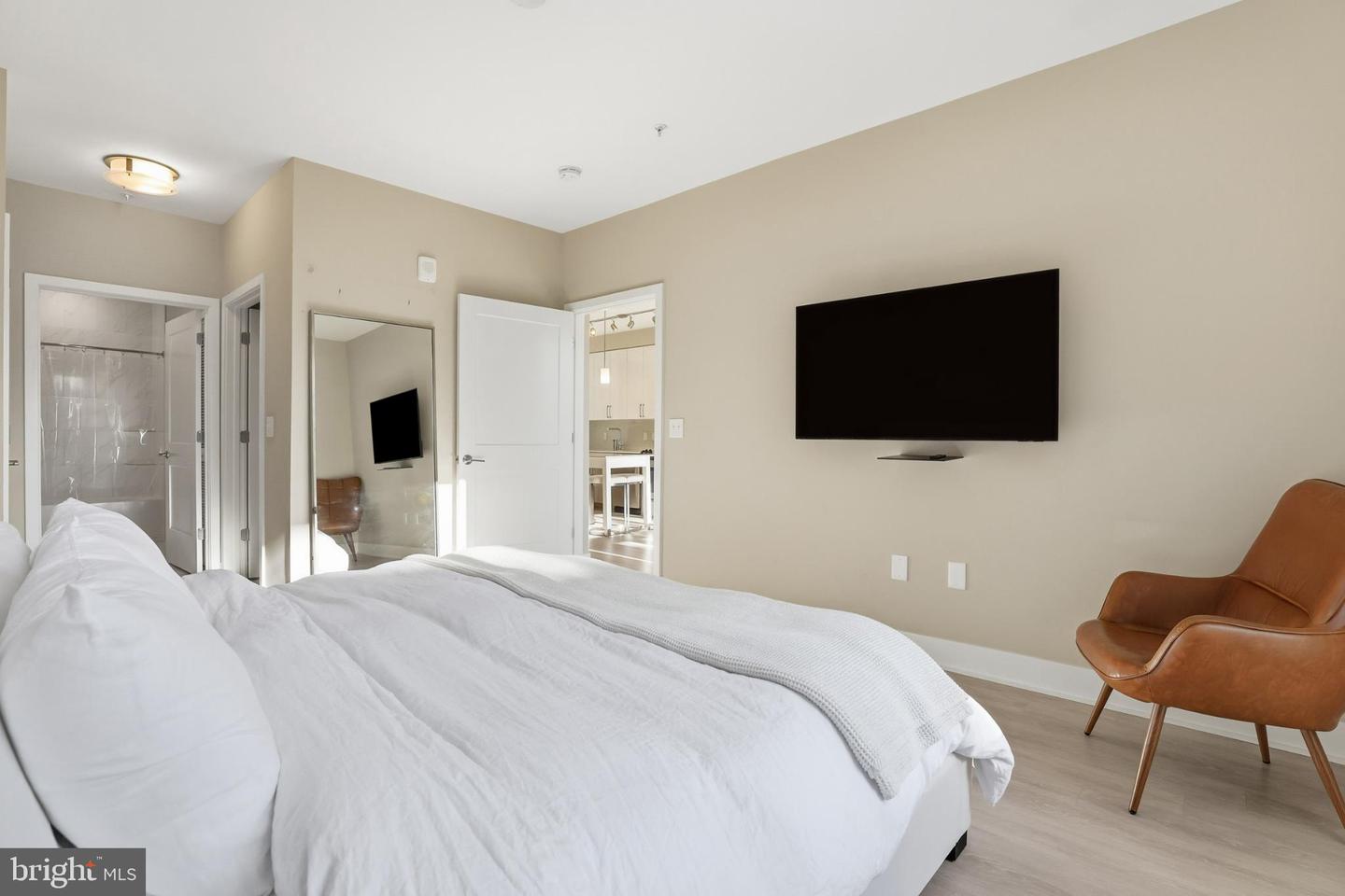 145 Riverhaven Dr #245 Property Photo 13