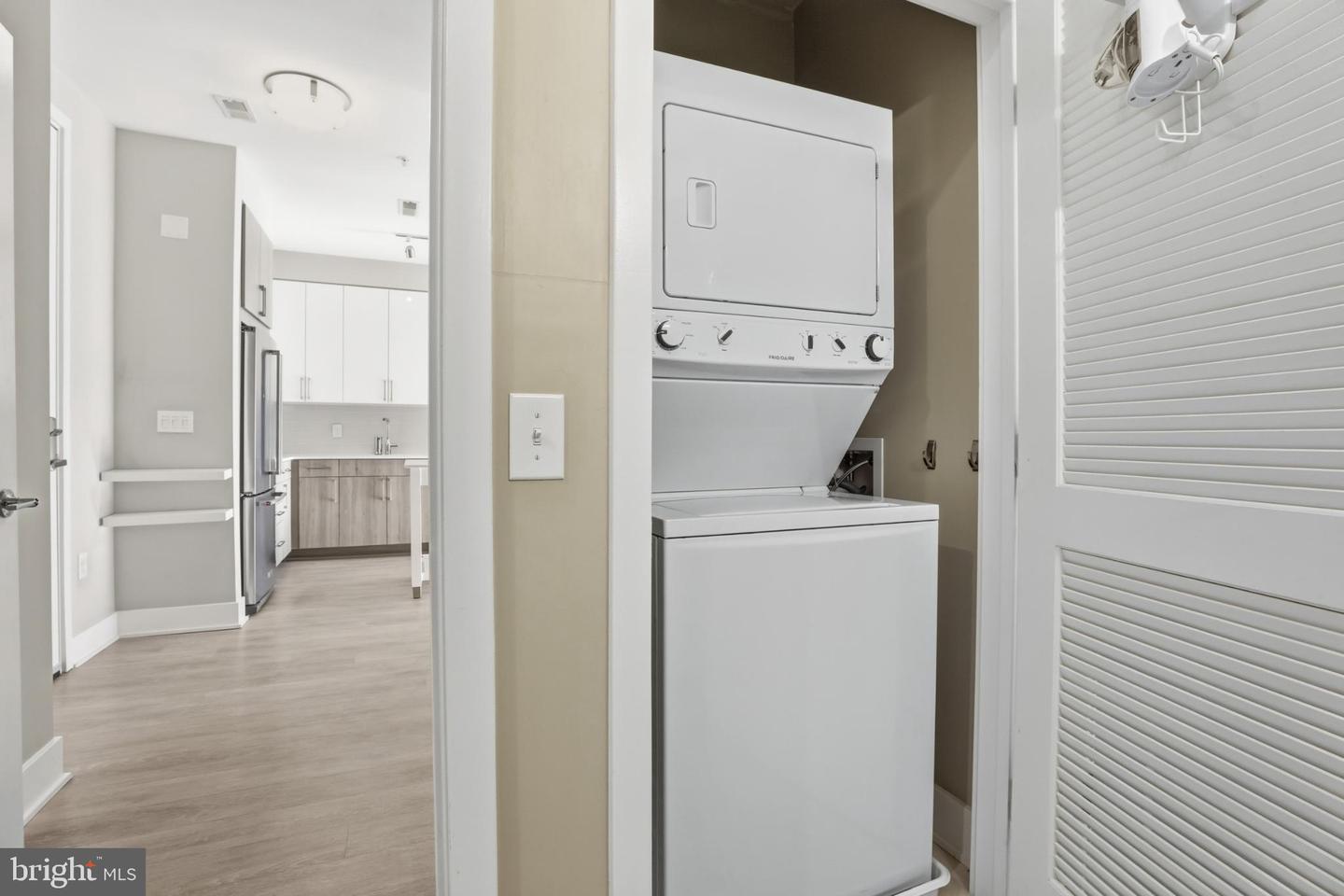 145 Riverhaven Dr #245 Property Photo 17