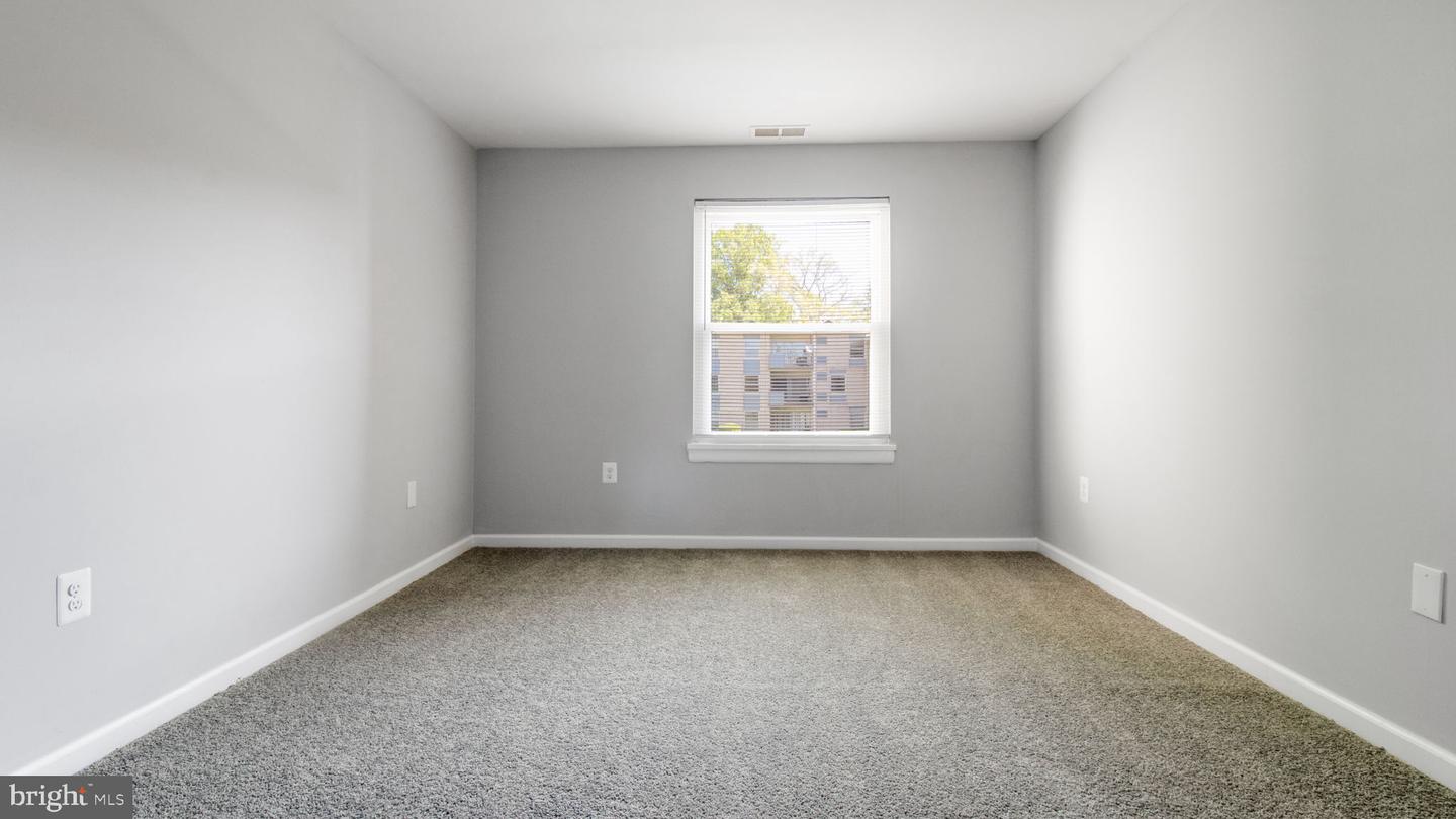 3851 Saint Barnabas Rd #103 Property Photo 32