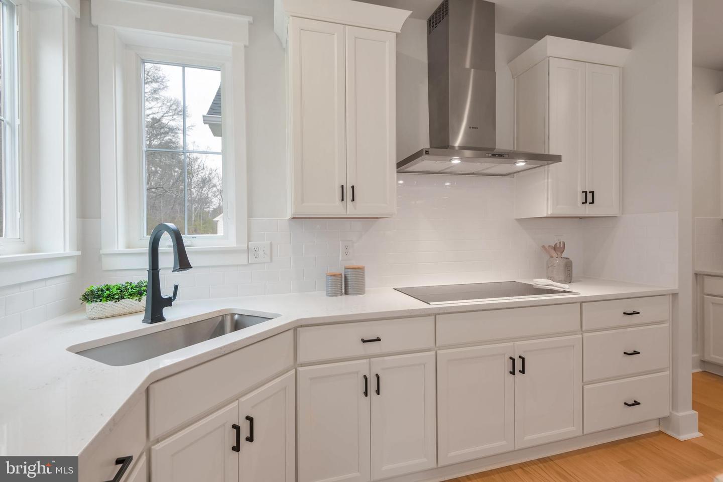 Eliana Court - Potomac Model Property Photo 8