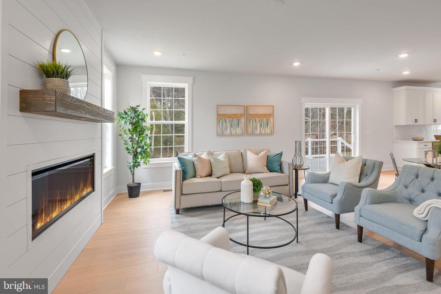 Eliana Court - Potomac Model Property Photo 12