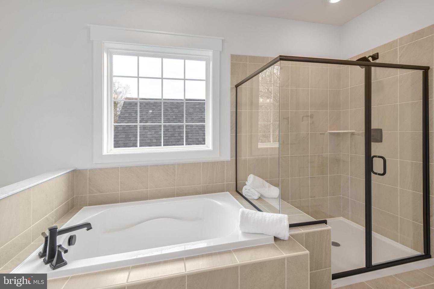 Eliana Court - Potomac Model Property Photo 26