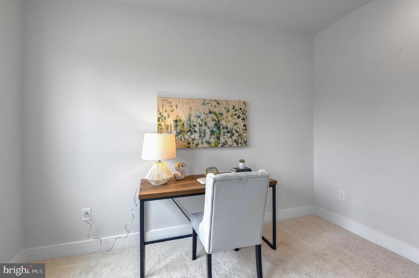 Eliana Court - Potomac Model Property Photo 32