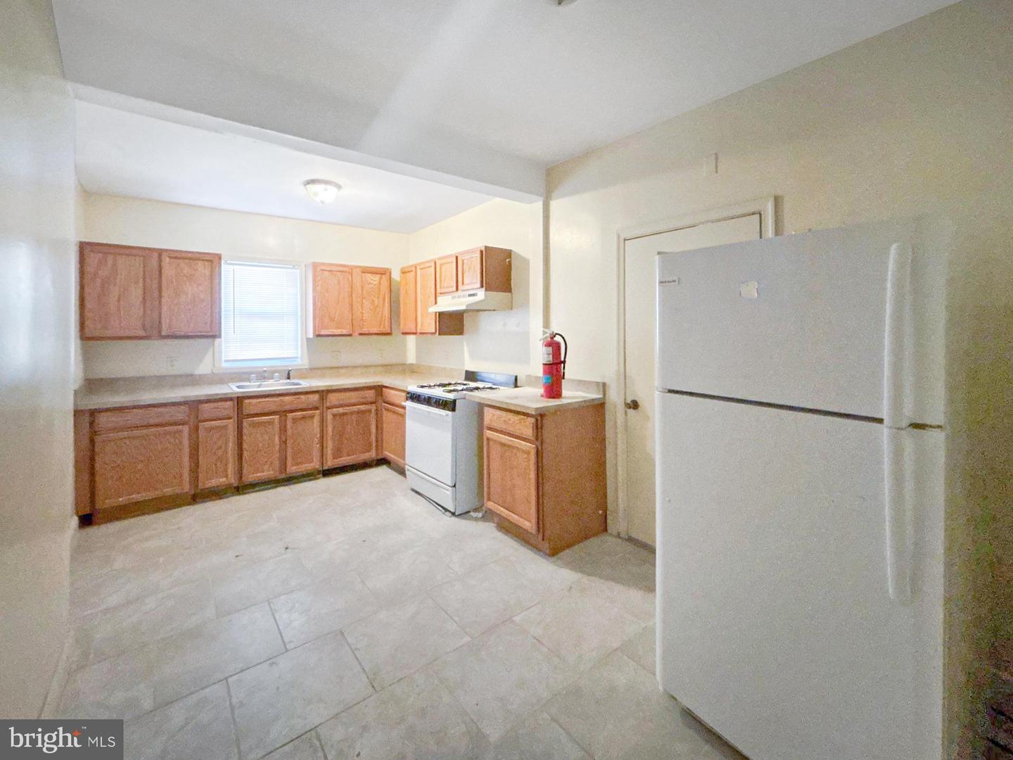 3419 Eastern Ave Property Photo 14