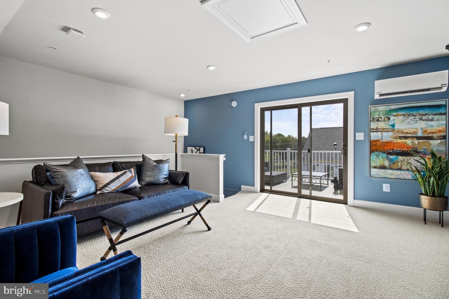 10927 Reunion Ln Property Photo 17