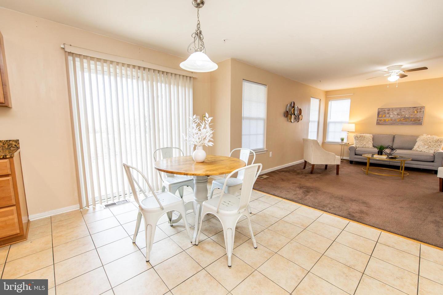 13400 Oaklands Manor Dr Property Photo 8