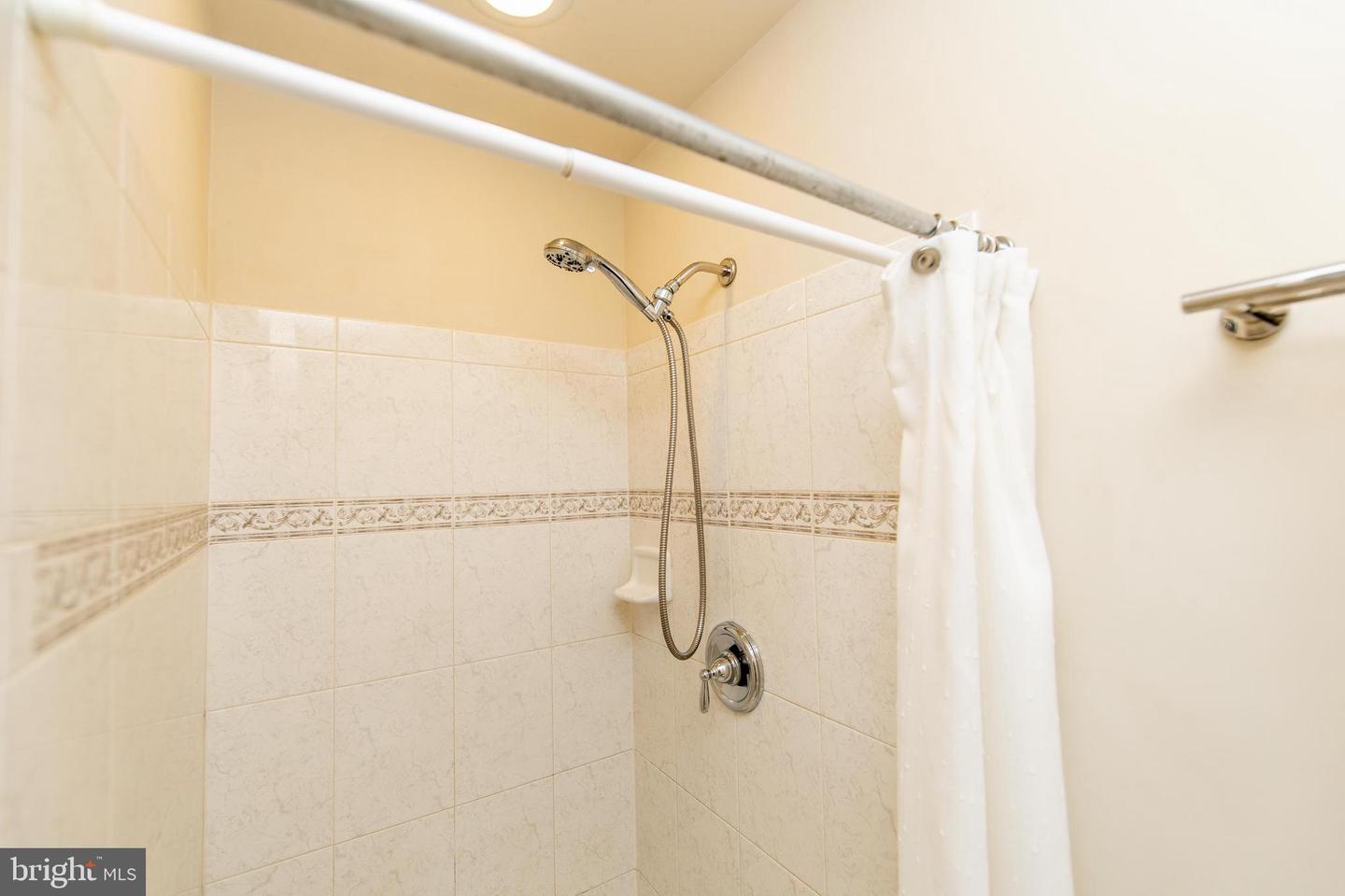 13400 Oaklands Manor Dr Property Photo 16