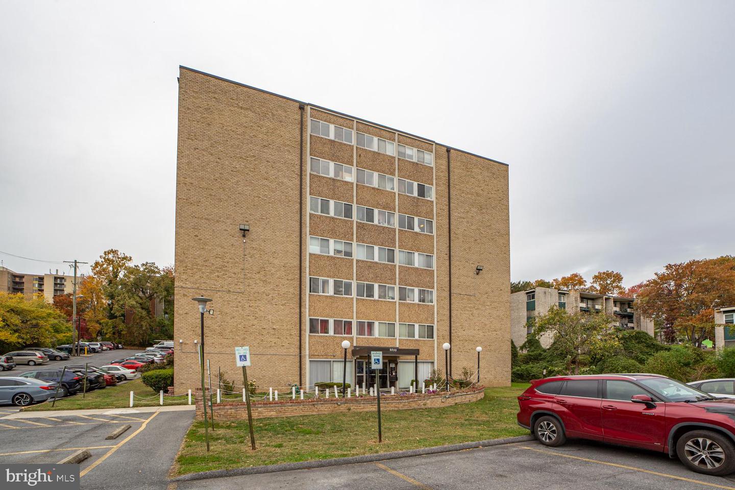 9250 EDWARDS WAY #207-A Property Photo 1