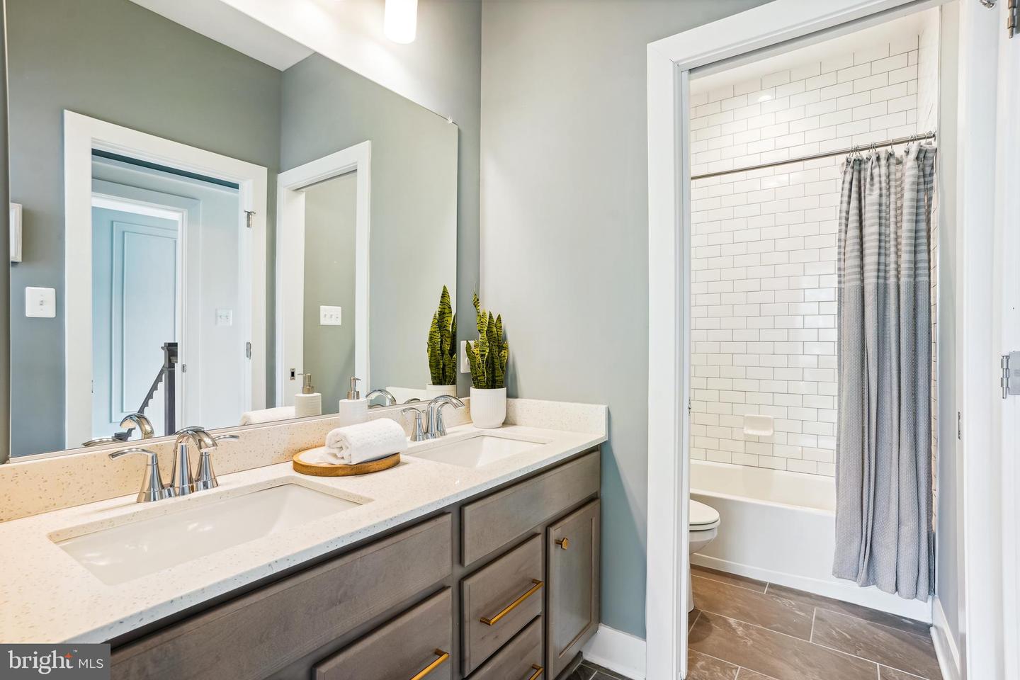 14521 Danforth St Property Photo 16