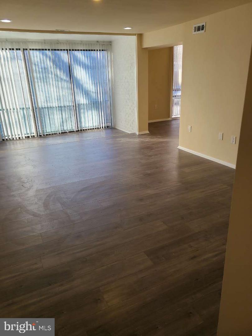 8685 Greenbelt Rd #102 Property Photo 2