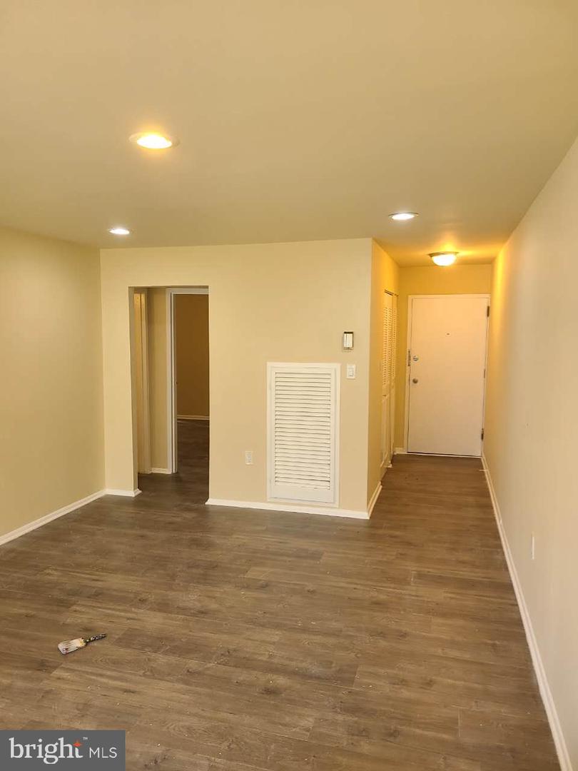 8685 Greenbelt Rd #102 Property Photo 10