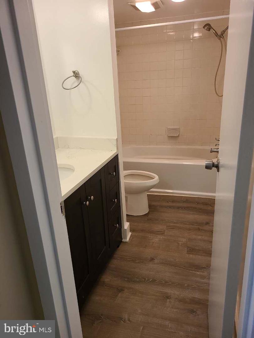 8685 Greenbelt Rd #102 Property Photo 15