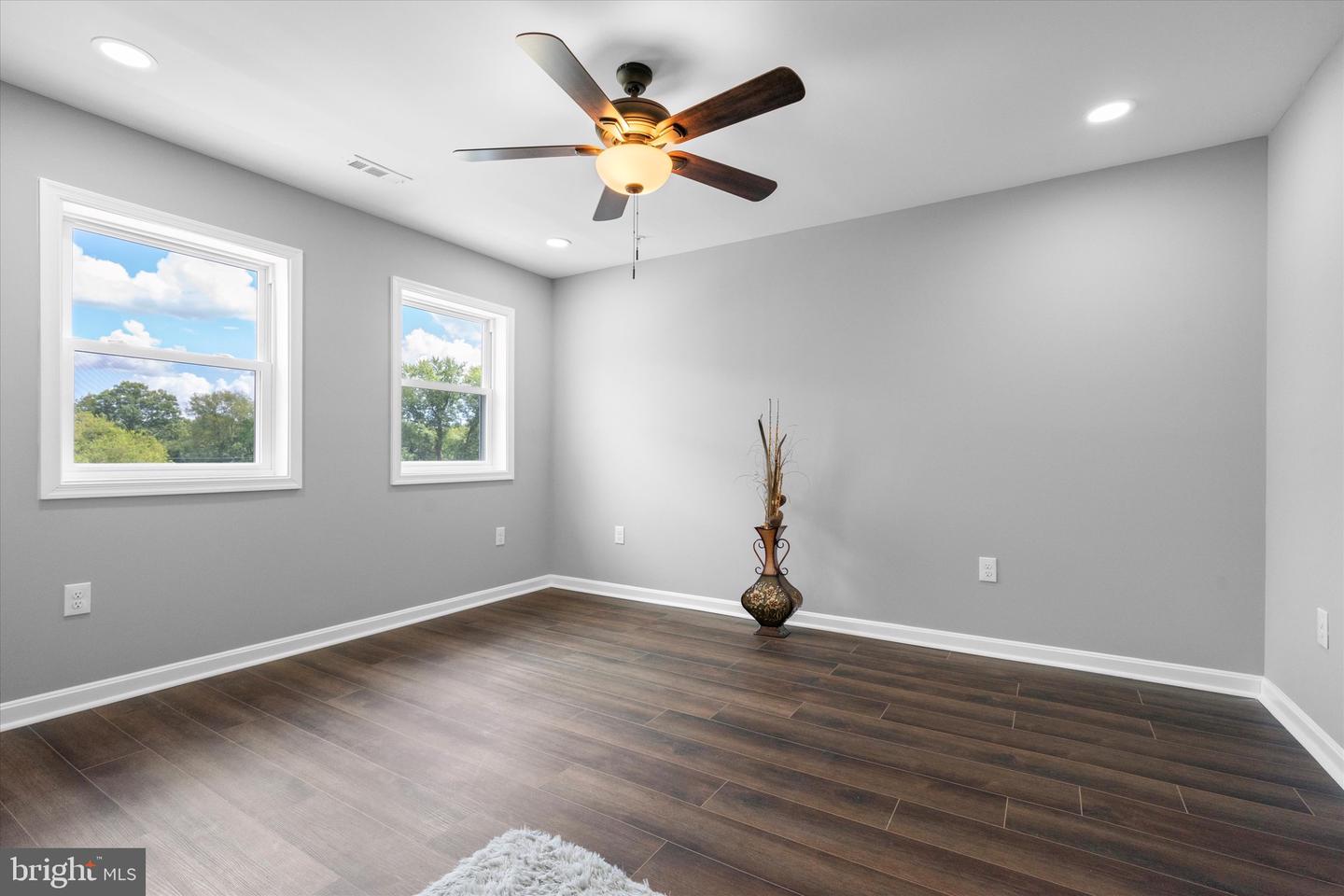 5209 Mount Airy Ln Property Photo 12
