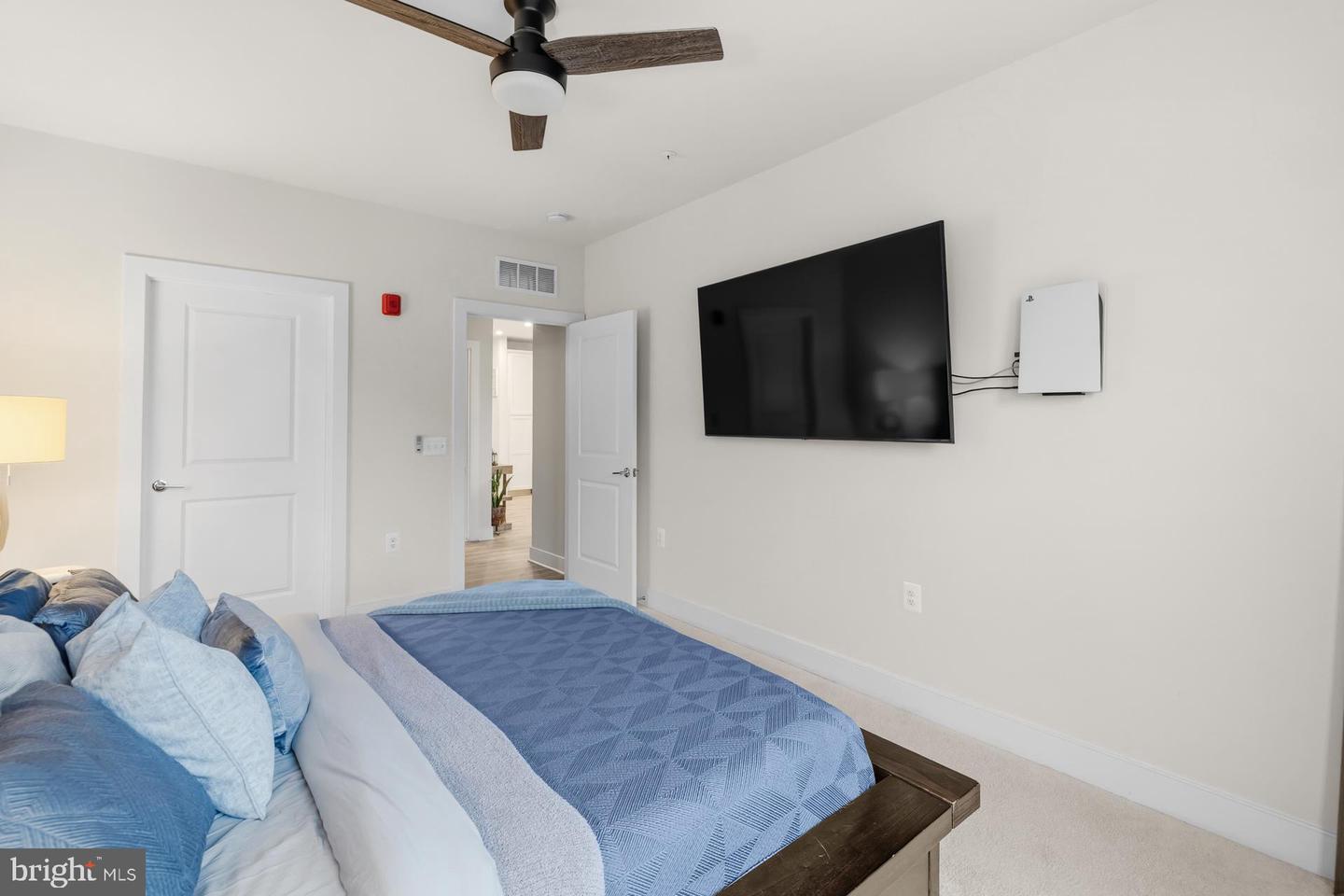 102 Saint Ives Pl #404 Property Photo 17