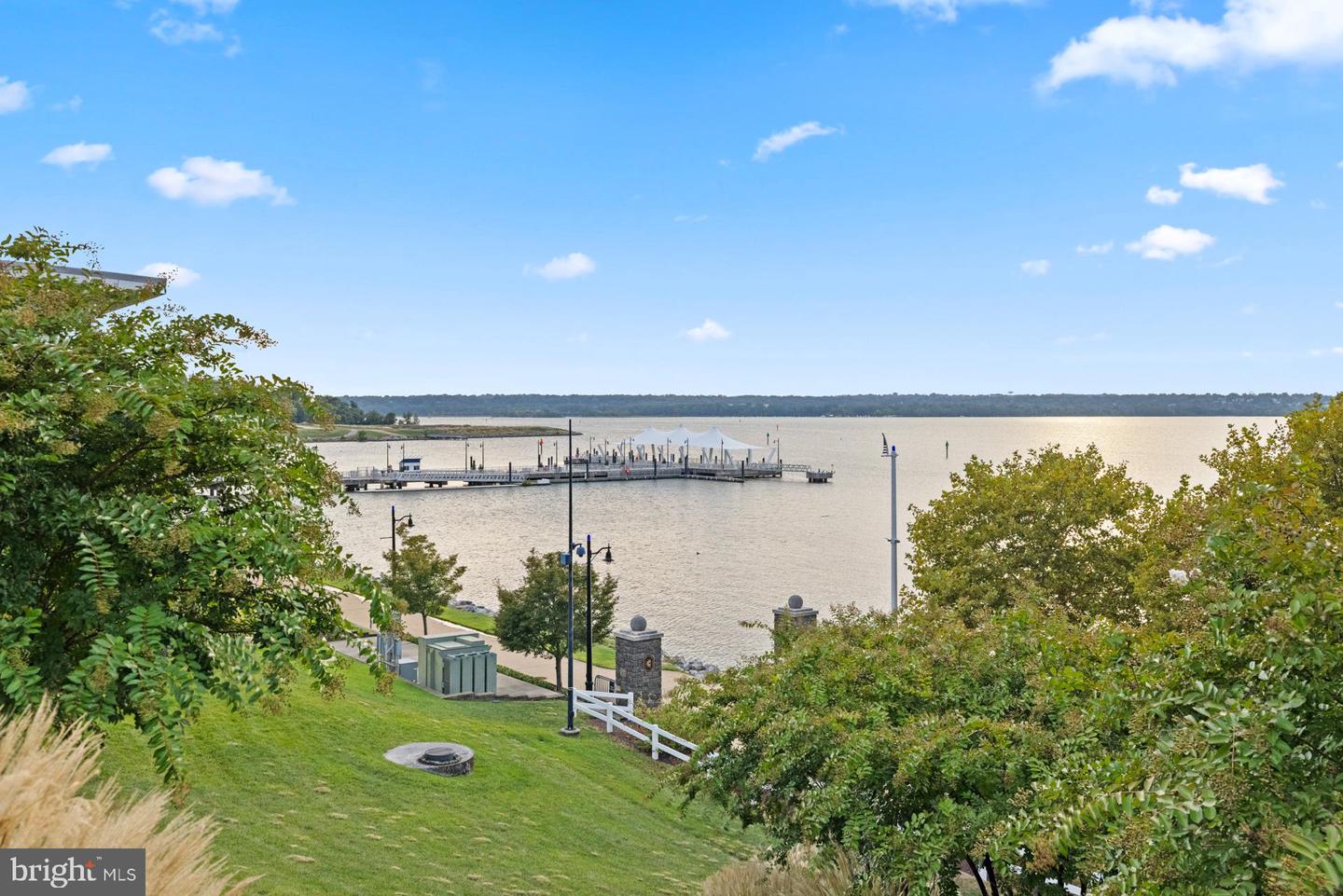 102 Saint Ives Pl #404 Property Photo 32