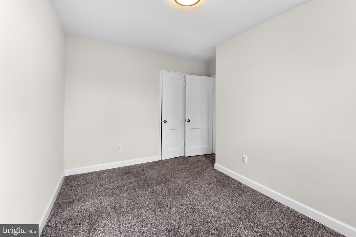 738 Neptune Ave Property Photo 13