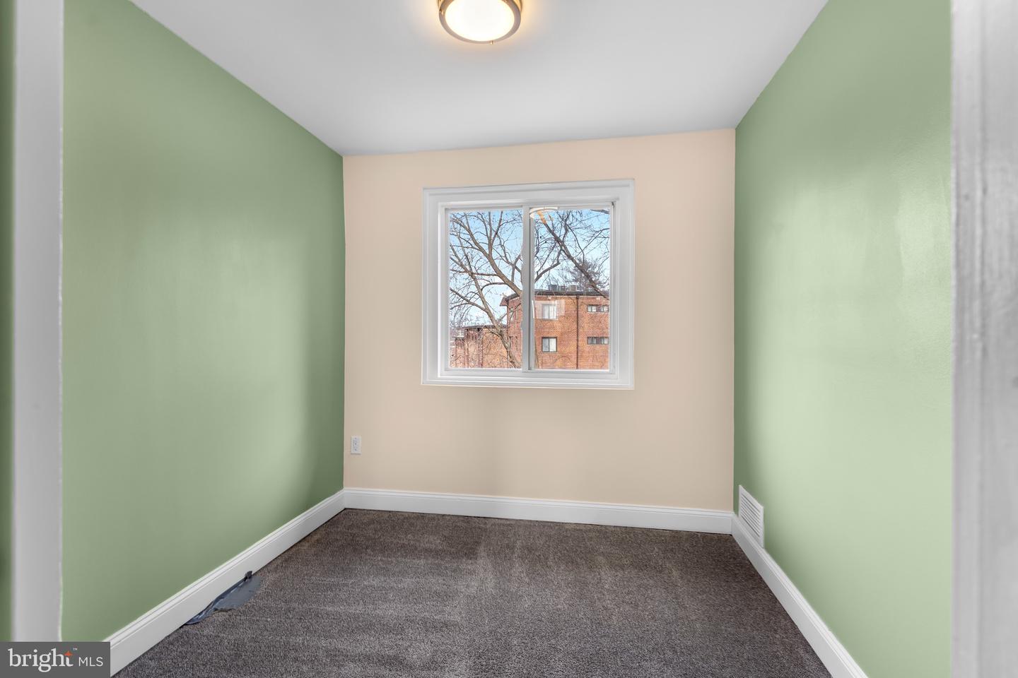 738 Neptune Ave Property Photo 15