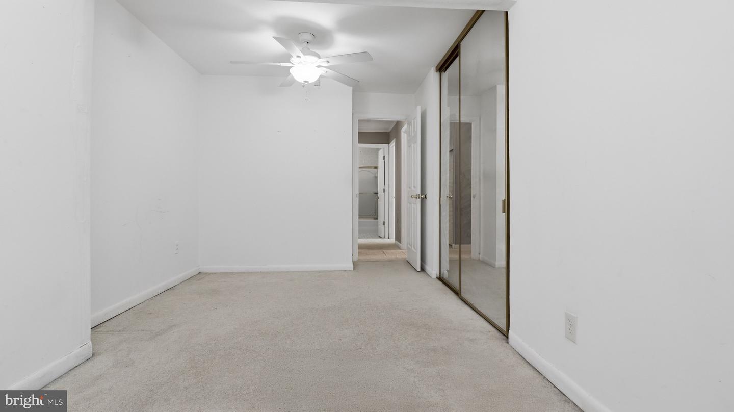 6914 Elkins Ave Property Photo 7