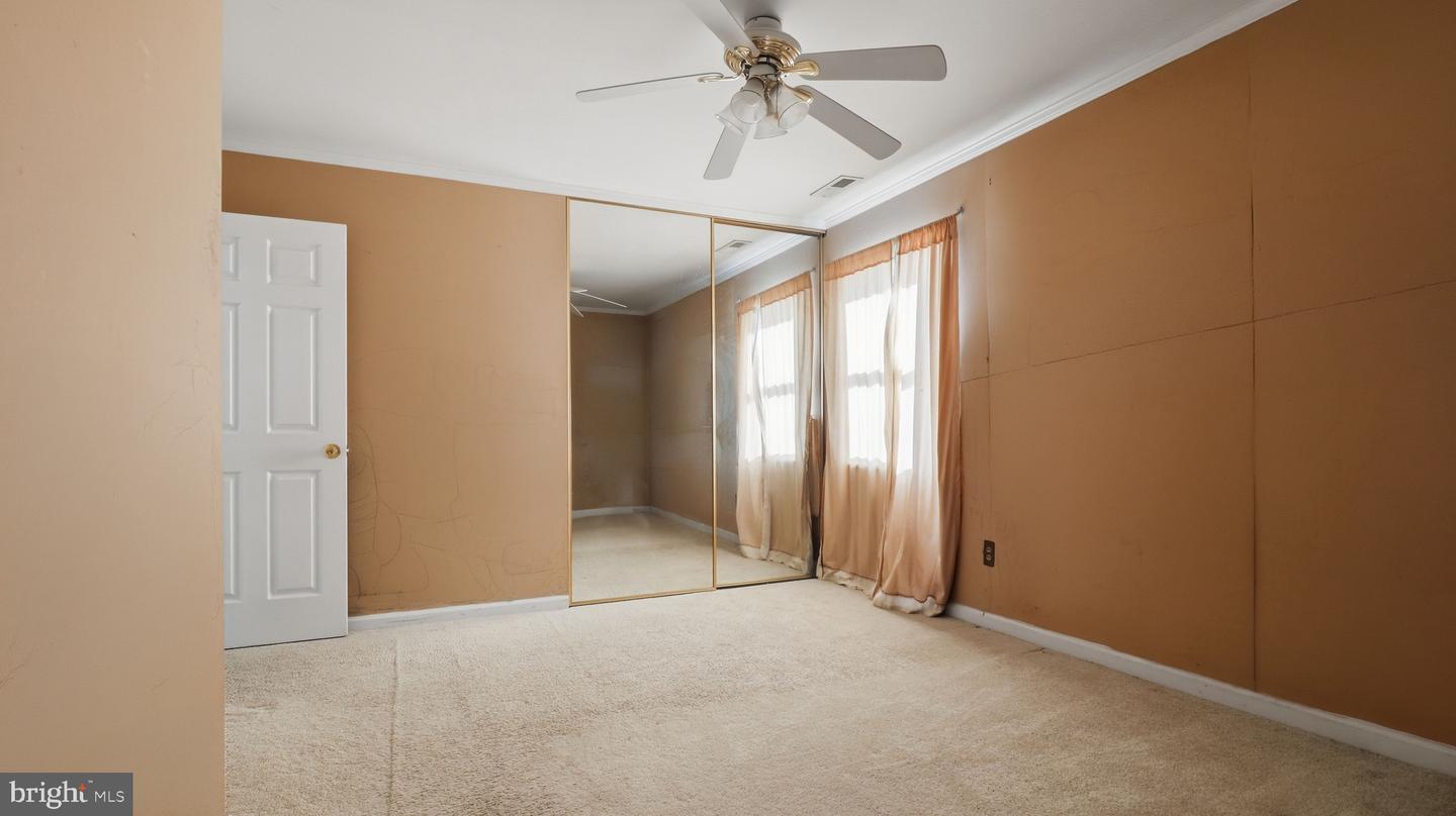 6914 Elkins Ave Property Photo 16
