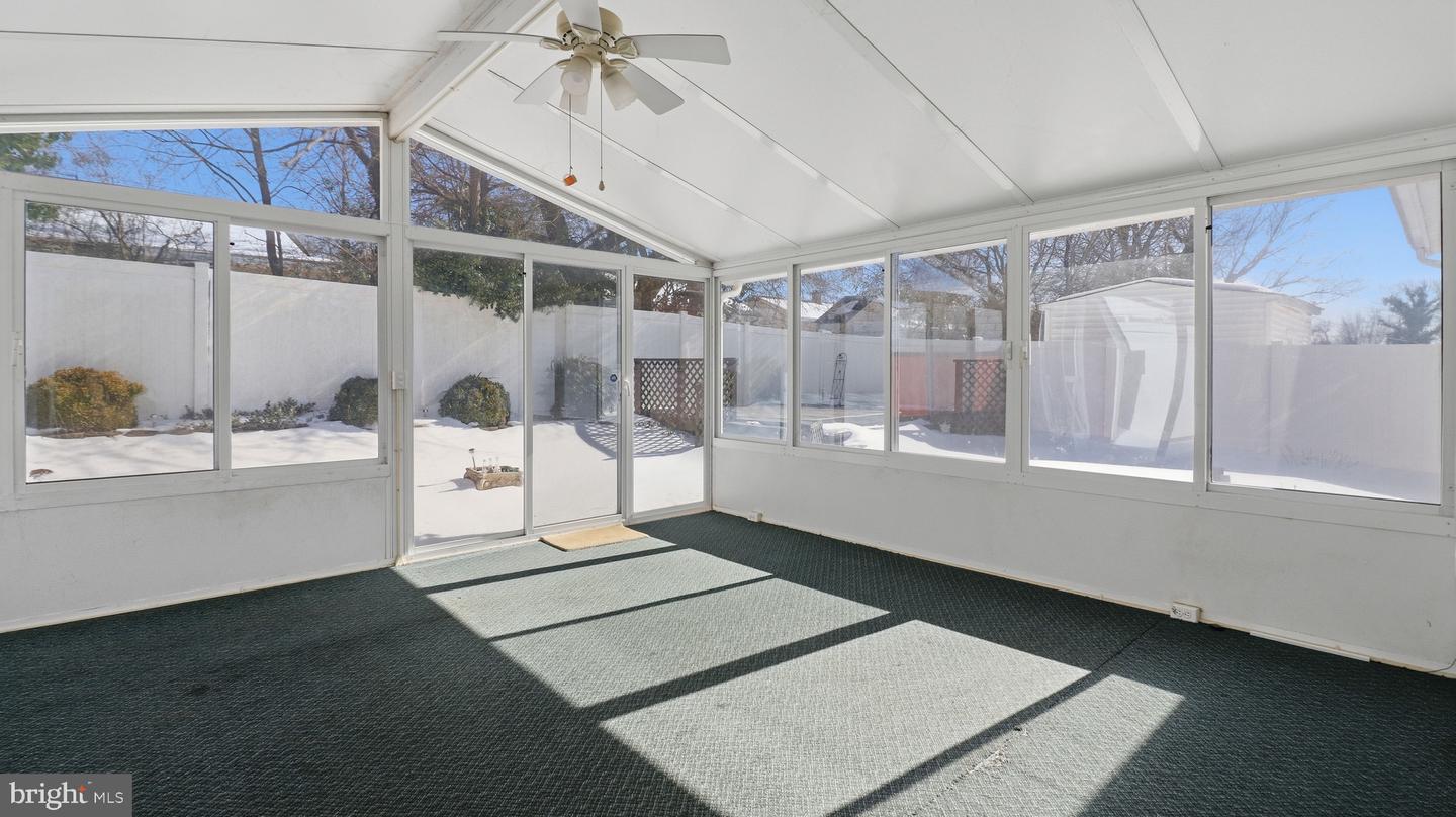 6914 Elkins Ave Property Photo 17