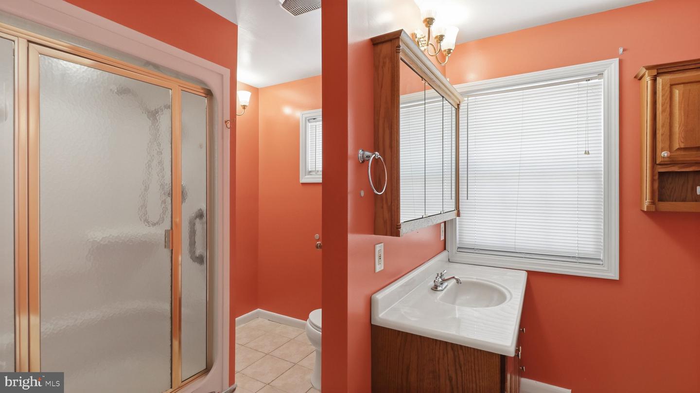 6914 Elkins Ave Property Photo 20