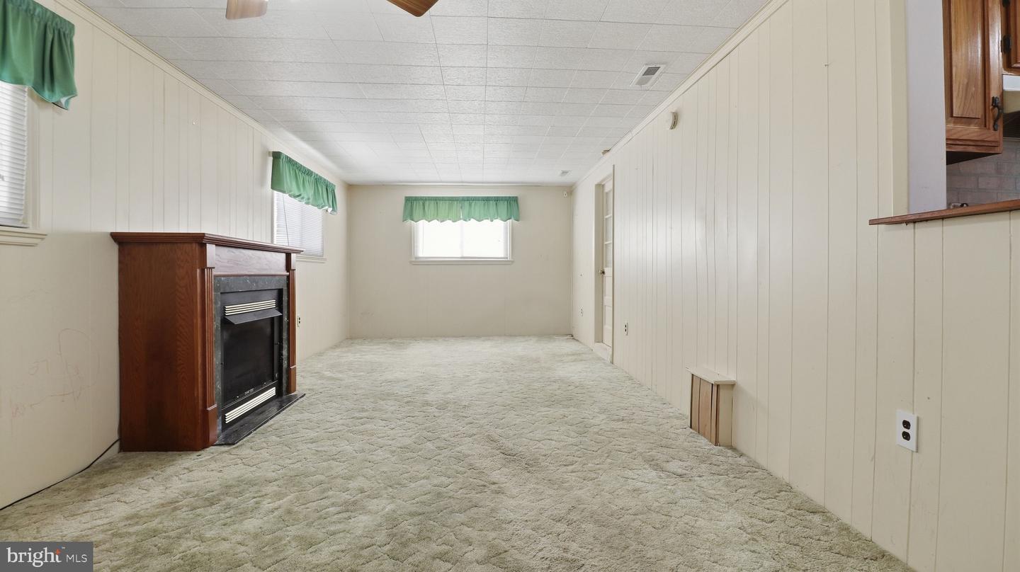 6914 Elkins Ave Property Photo 31