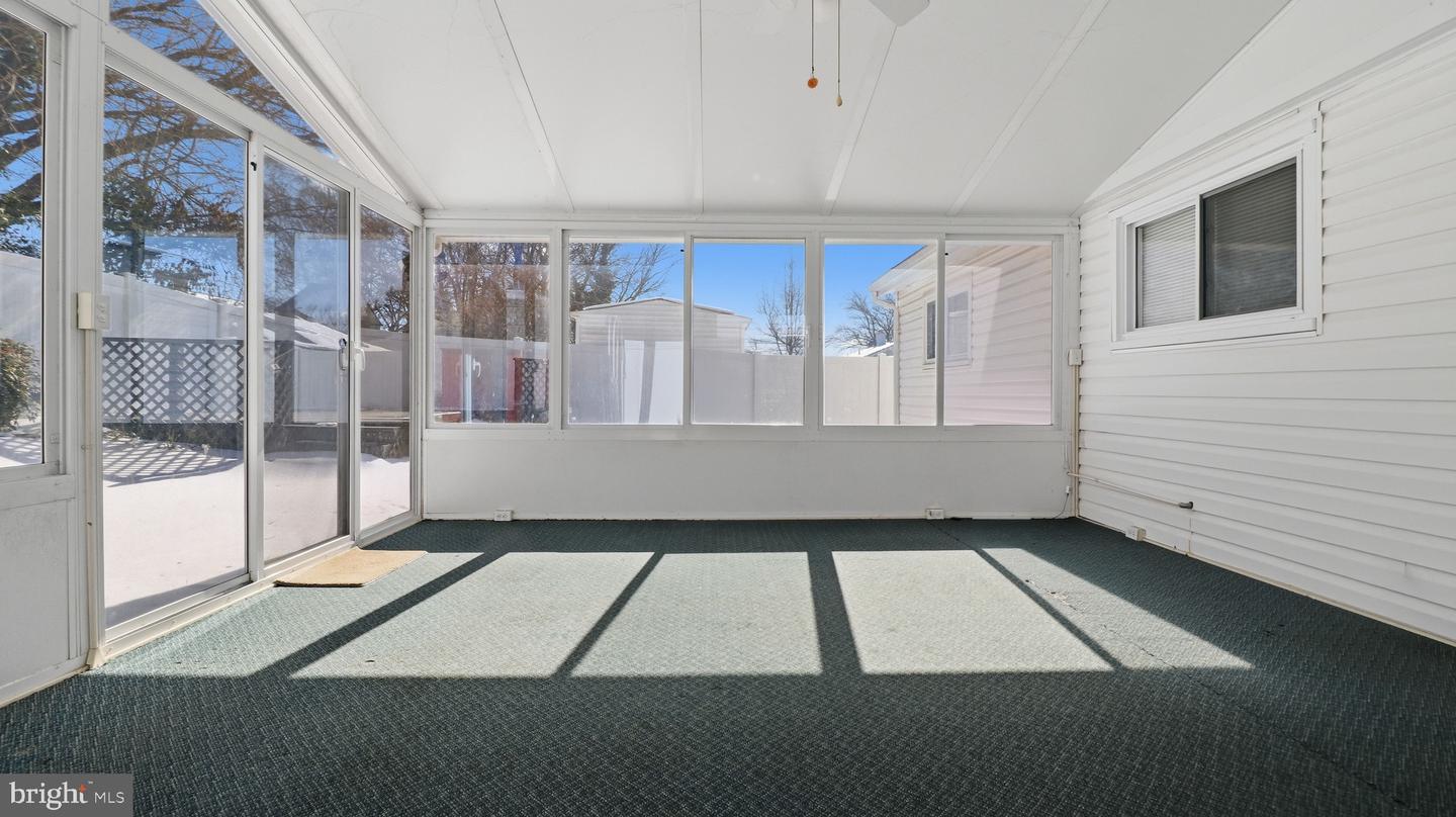 6914 Elkins Ave Property Photo 34