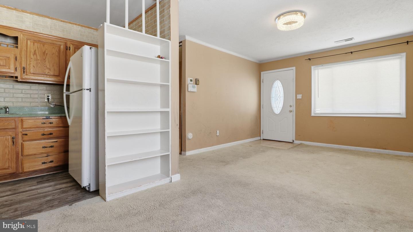 6914 Elkins Ave Property Photo 35