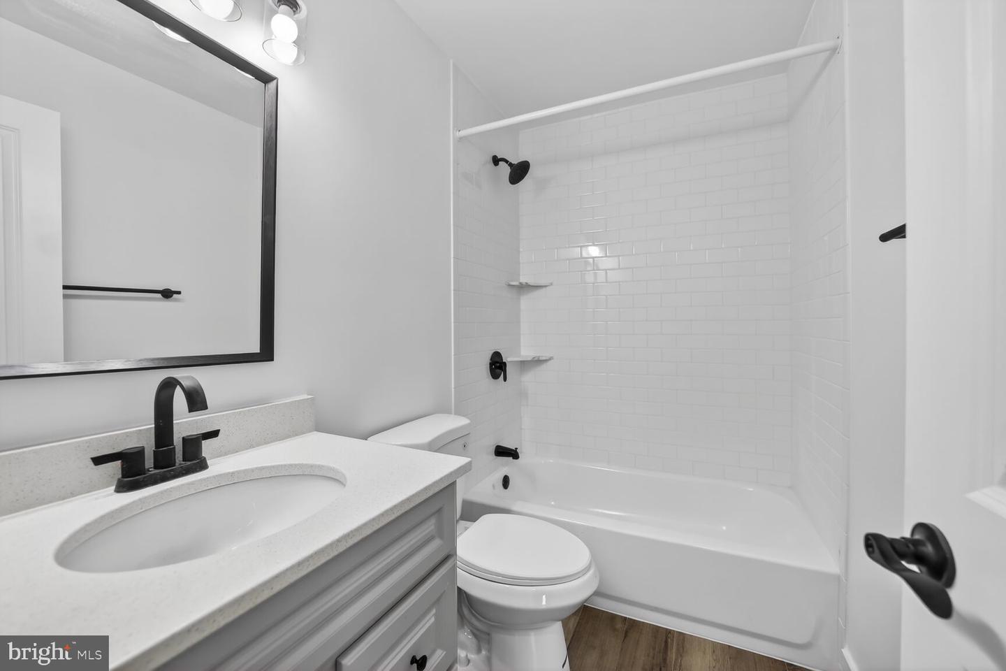 4312 Vine St Property Photo 12