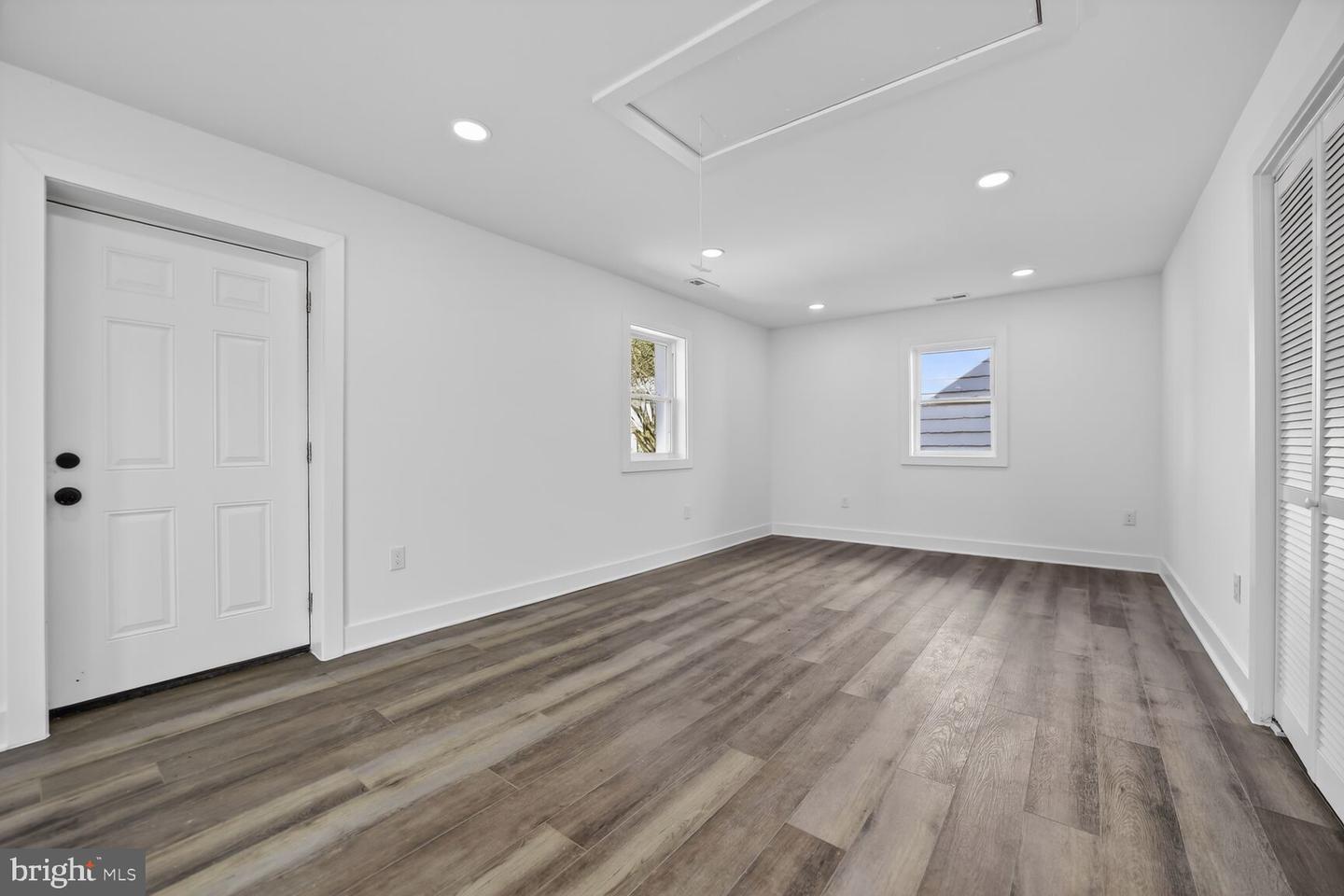 4312 Vine St Property Photo 25
