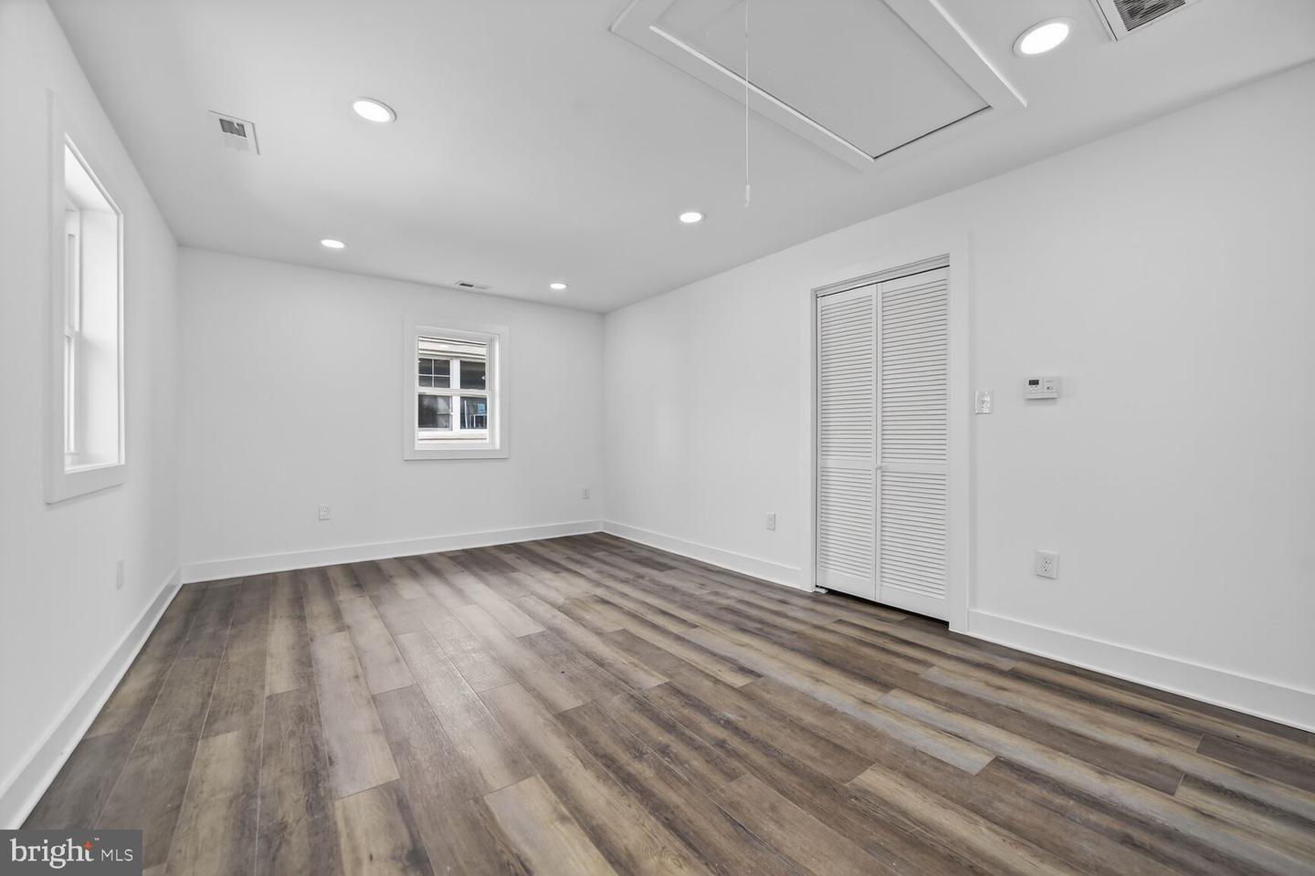 4312 Vine St Property Photo 26