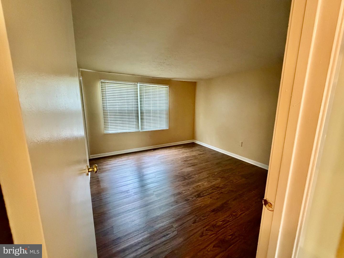 6308 Clinton Way Property Photo 6