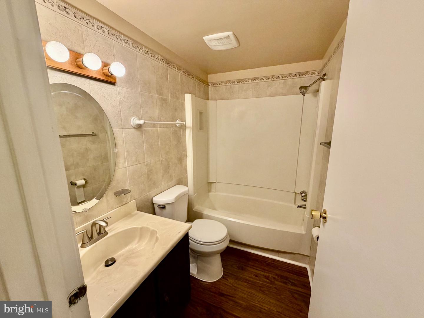 6308 Clinton Way Property Photo 8