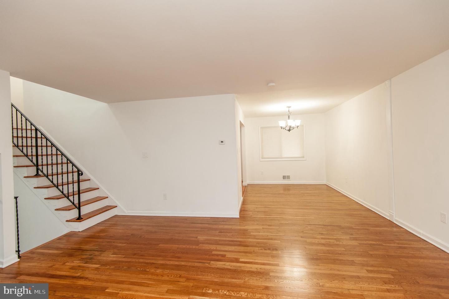8912 Keewatin Rd Property Photo 26