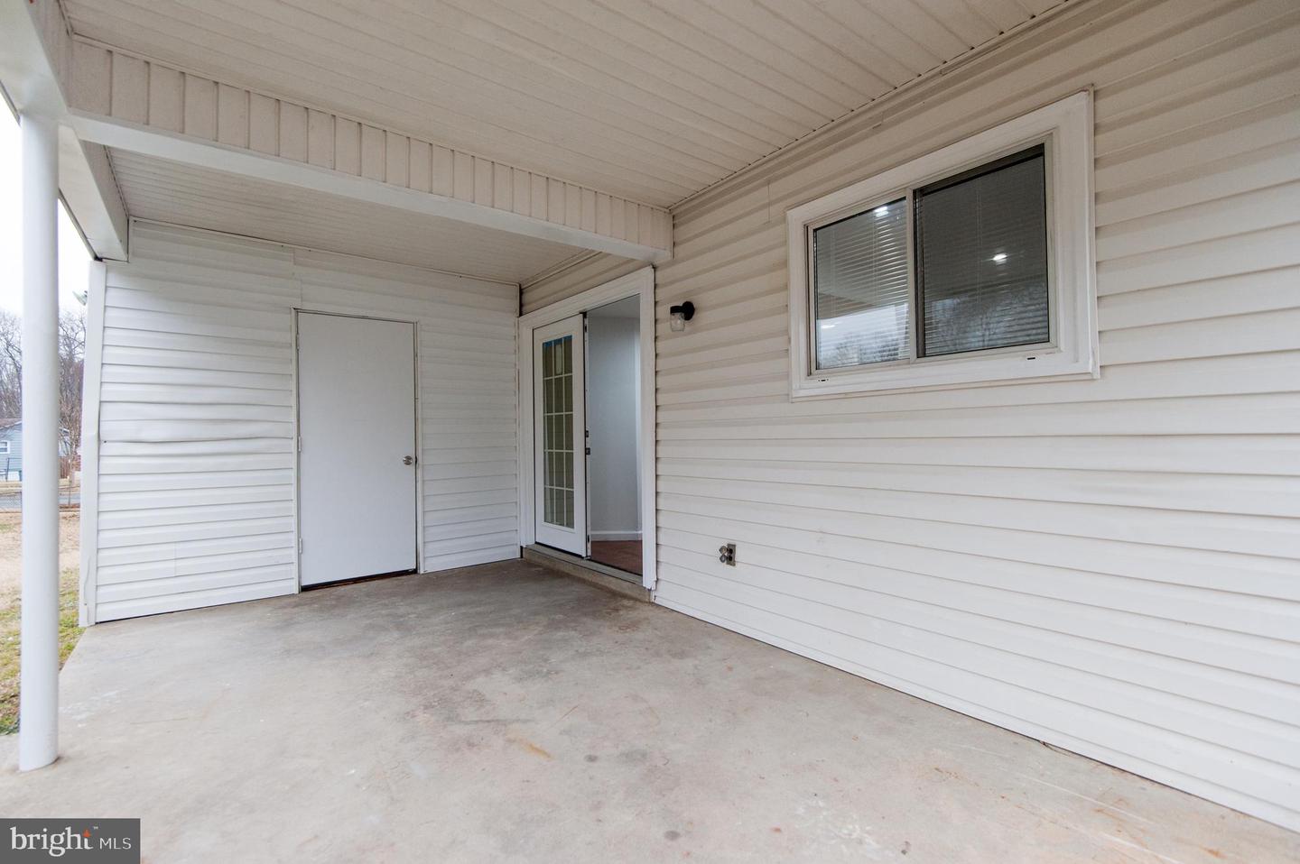 8912 Keewatin Rd Property Photo 46