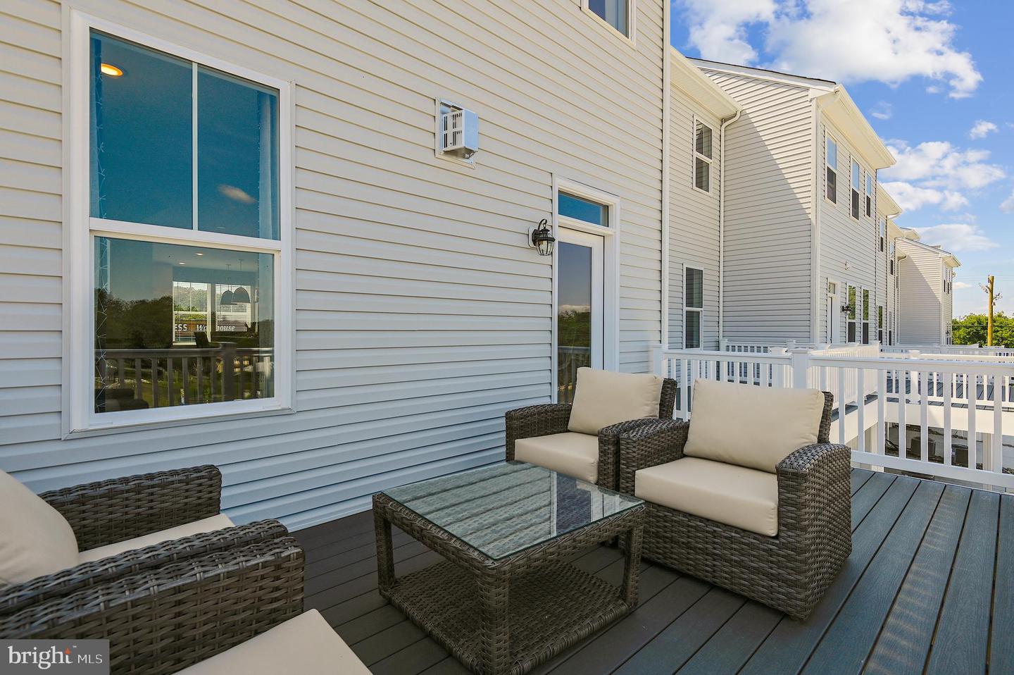 16601 Breezeway Alley Property Photo 16