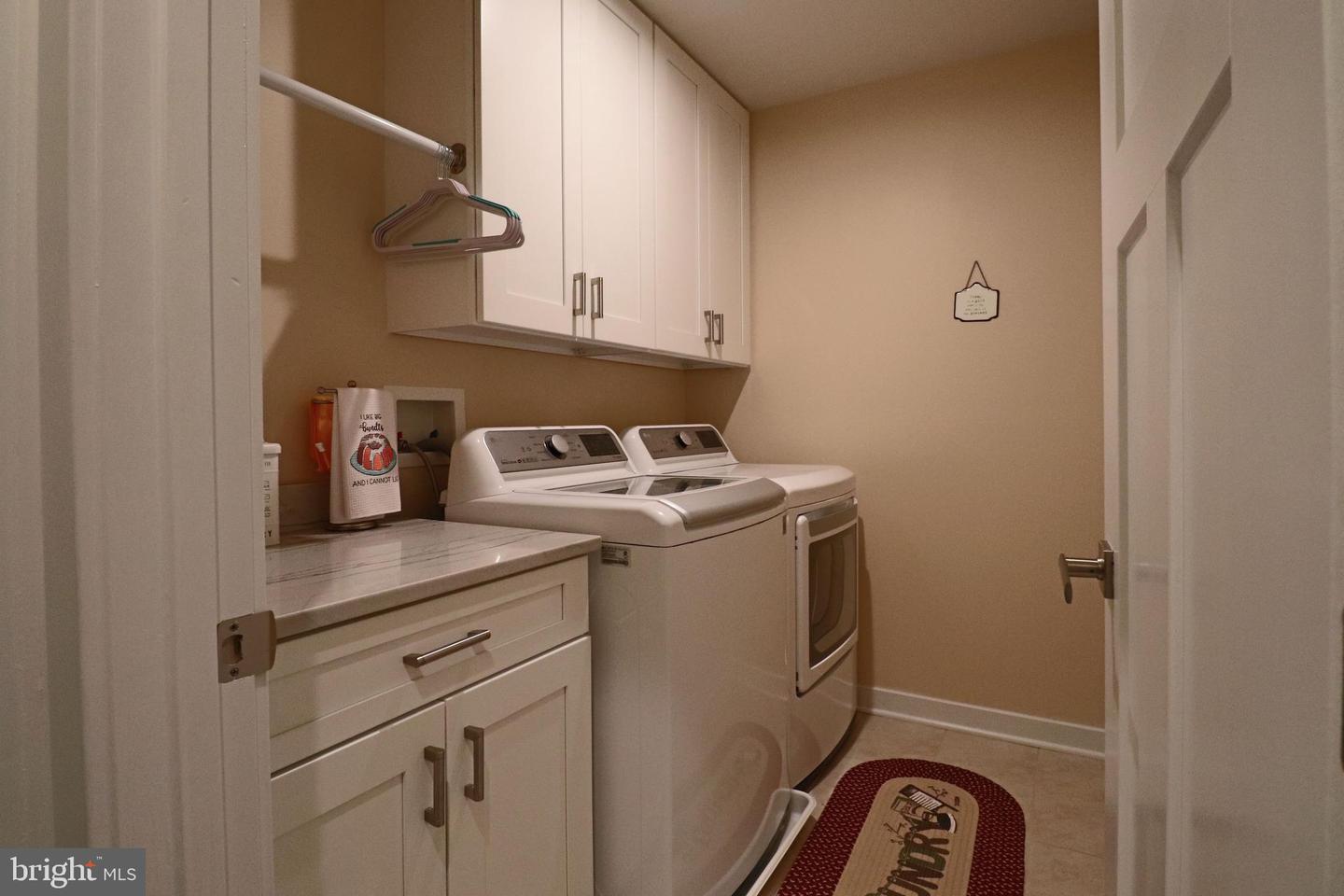2412 Avondale Overlook Dr Property Photo 18