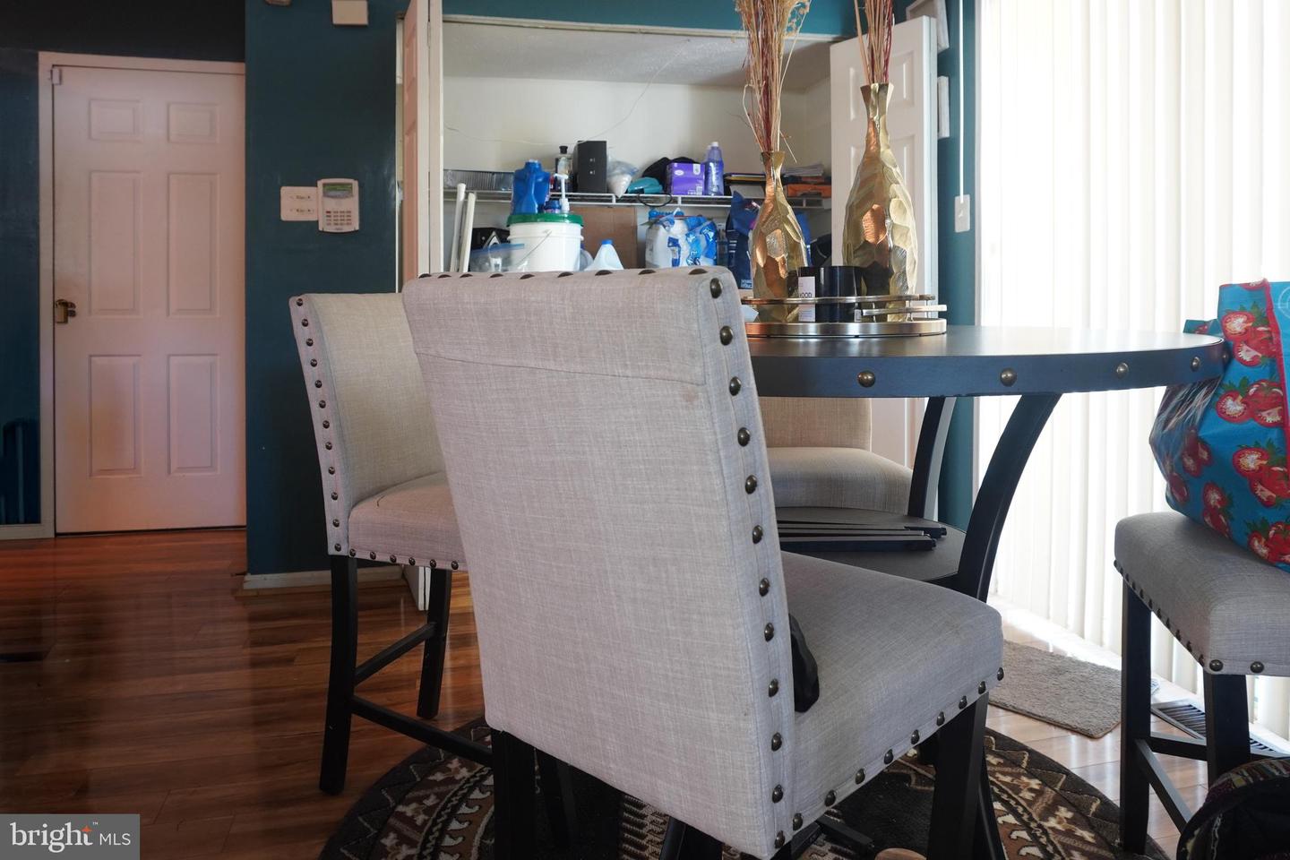 1511 Kingsgate St Property Photo 8