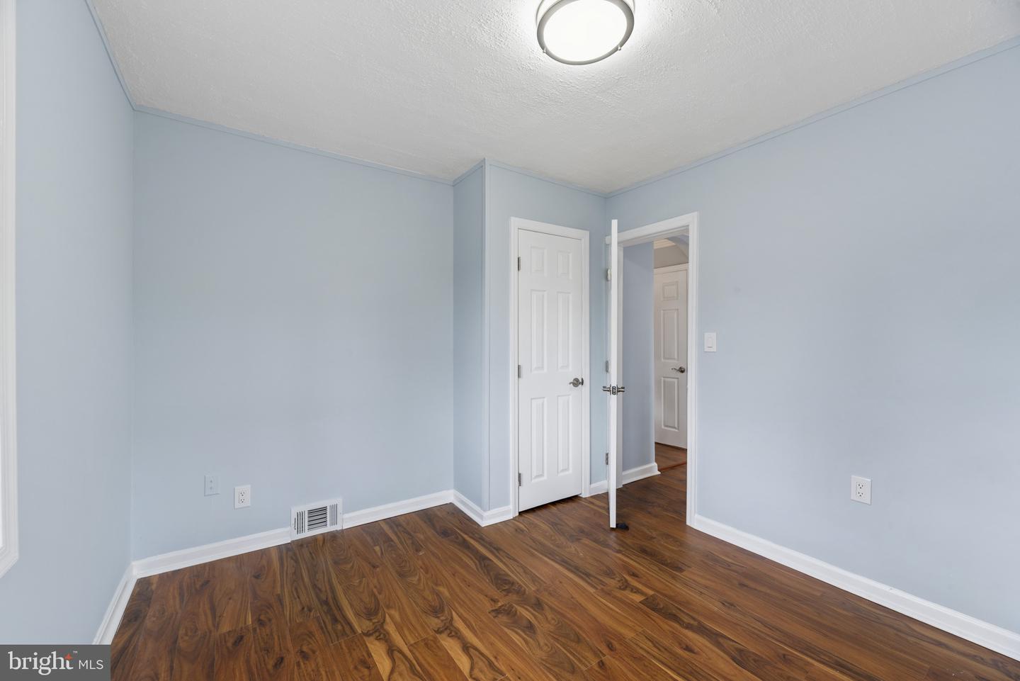 4104 Maple Rd Property Photo 18