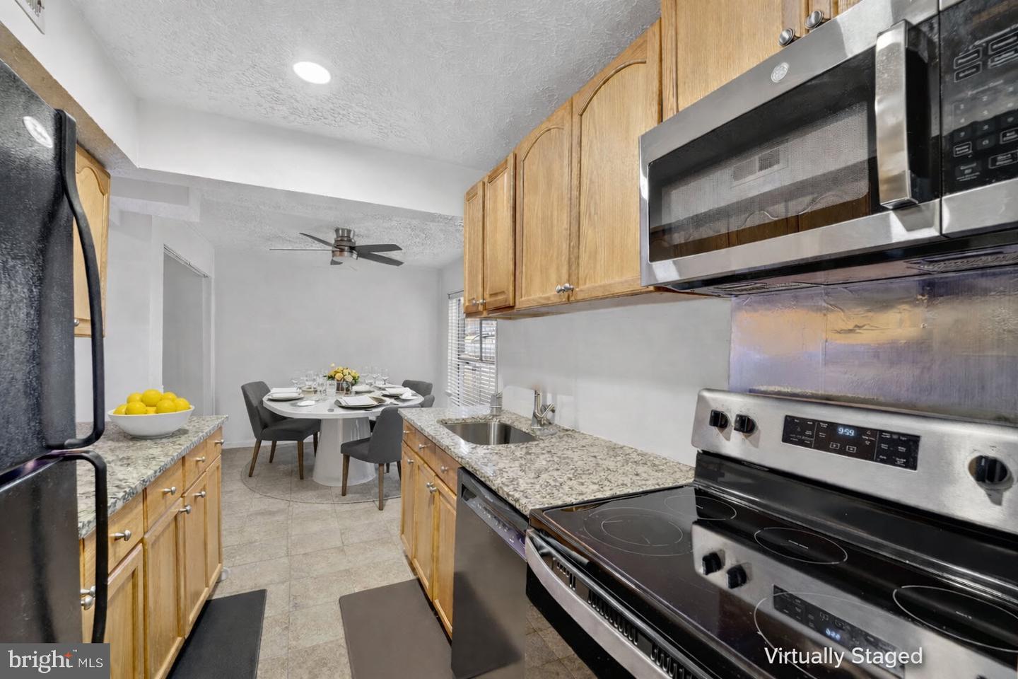 7726 Hanover Pkwy #197 (101) Property Photo 3