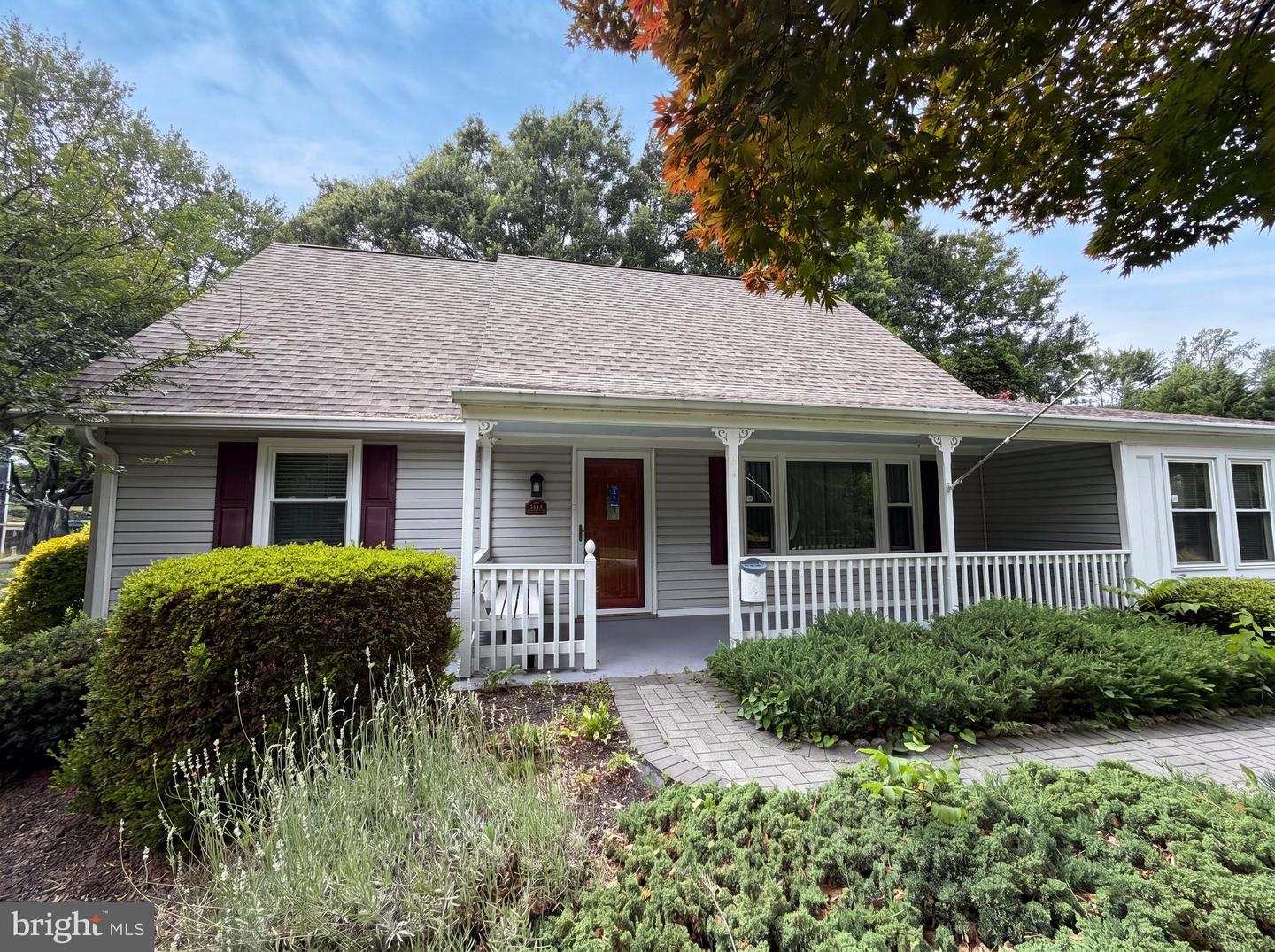 3512 MAJESTIC LN Property Photo 1