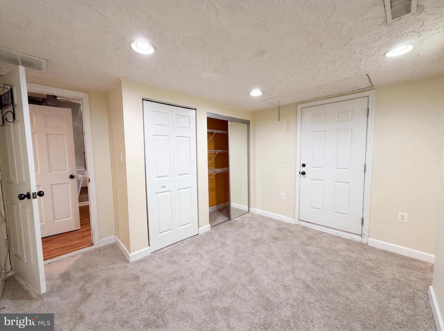 3512 Majestic Ln Property Photo 10