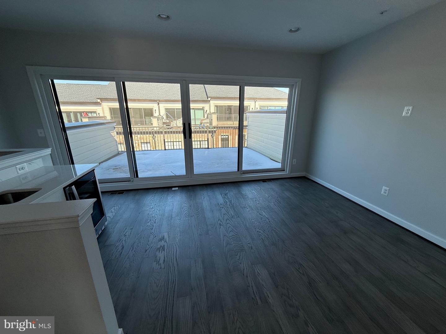 620 Leigh Way Property Photo 4