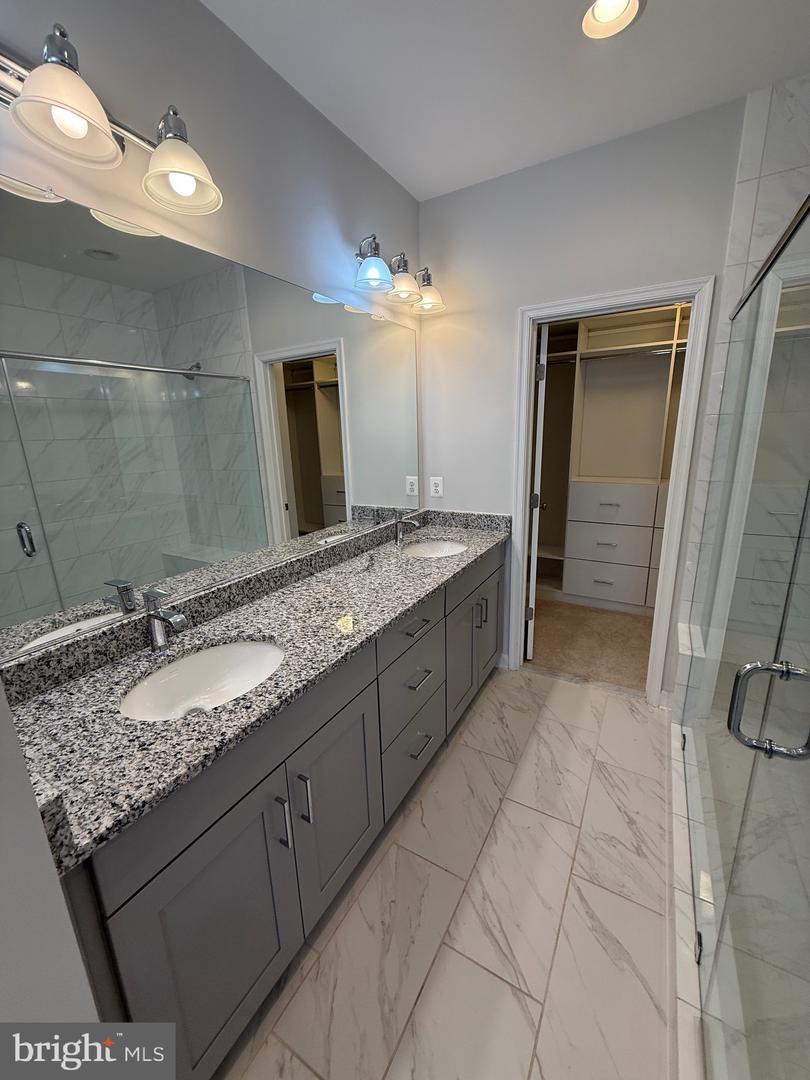 620 Leigh Way Property Photo 10