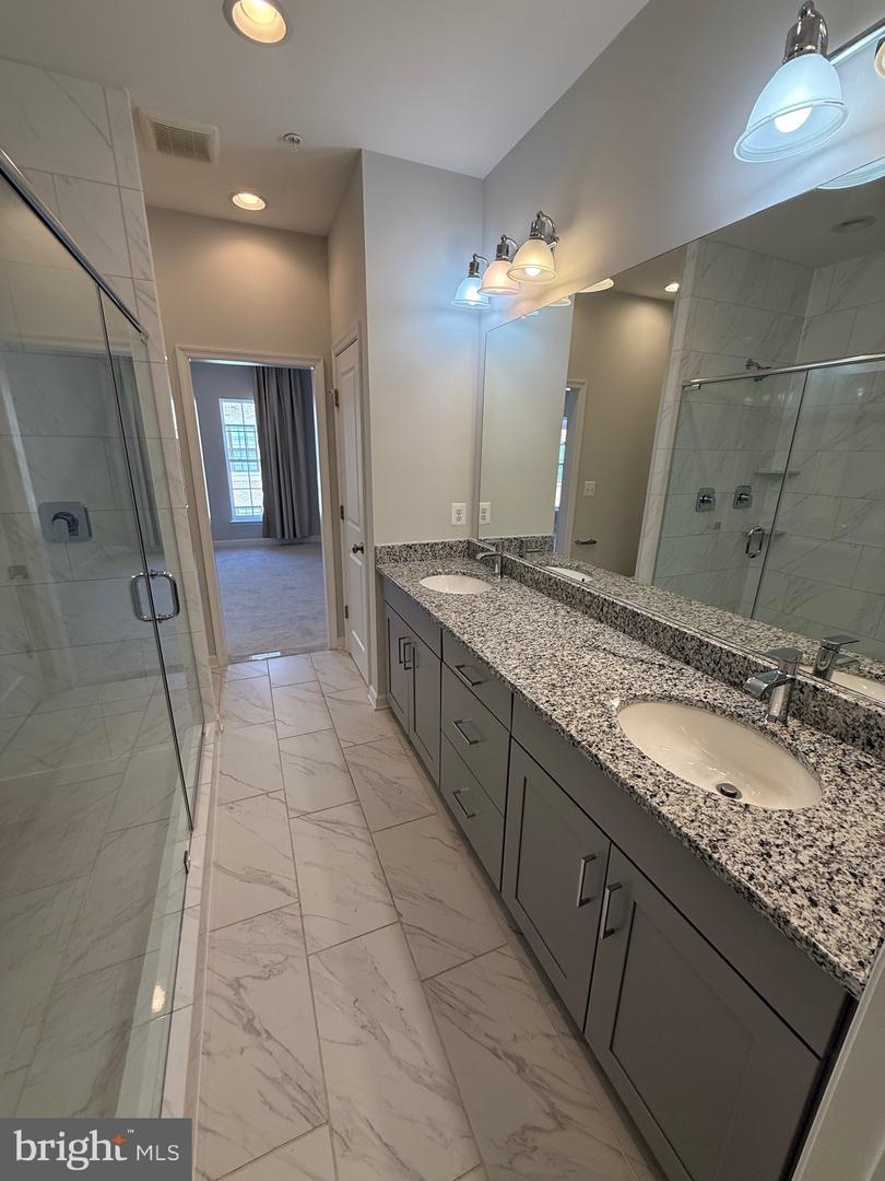 620 Leigh Way Property Photo 13