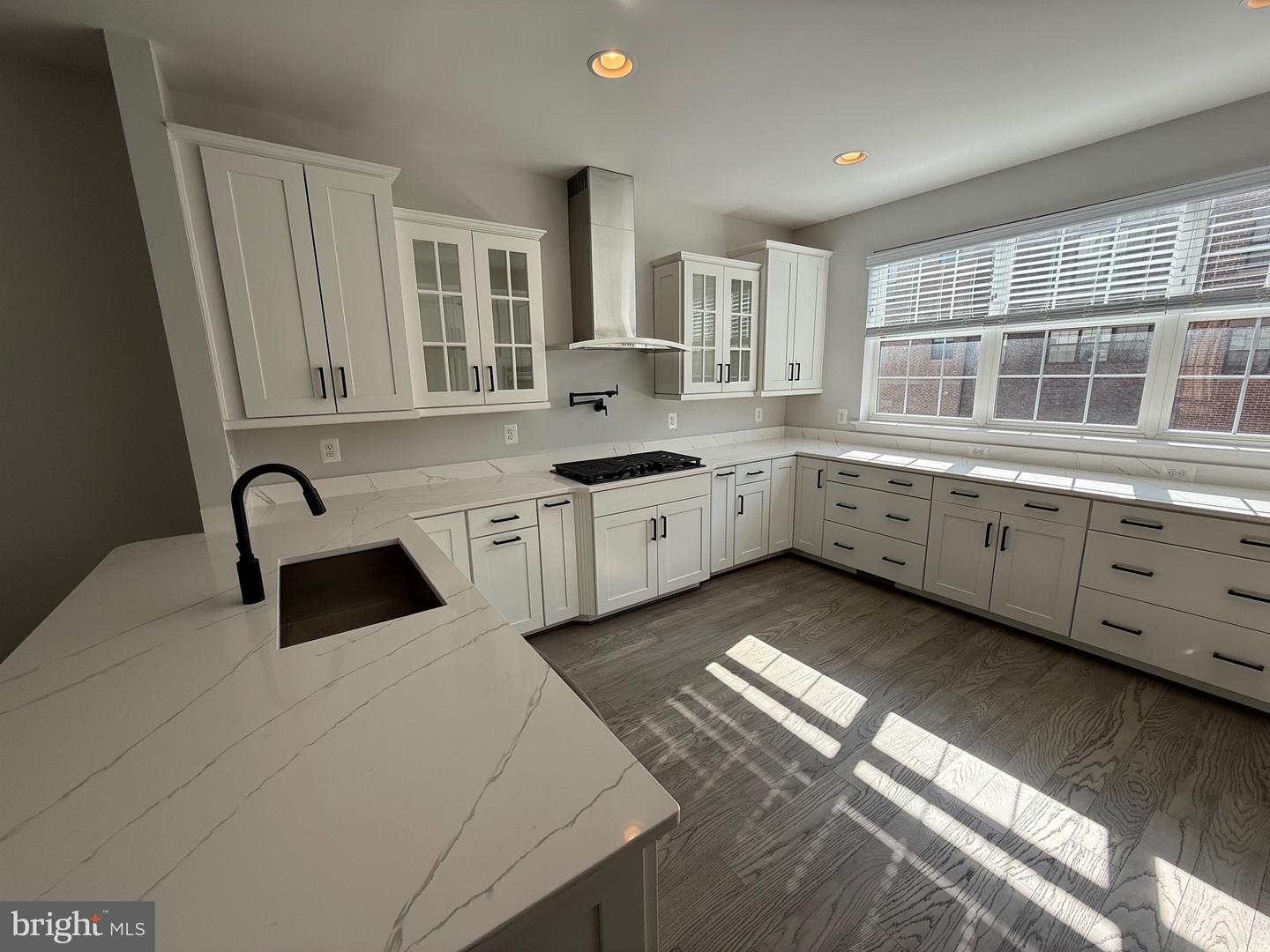 620 Leigh Way Property Photo 25