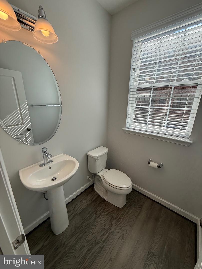 620 Leigh Way Property Photo 28